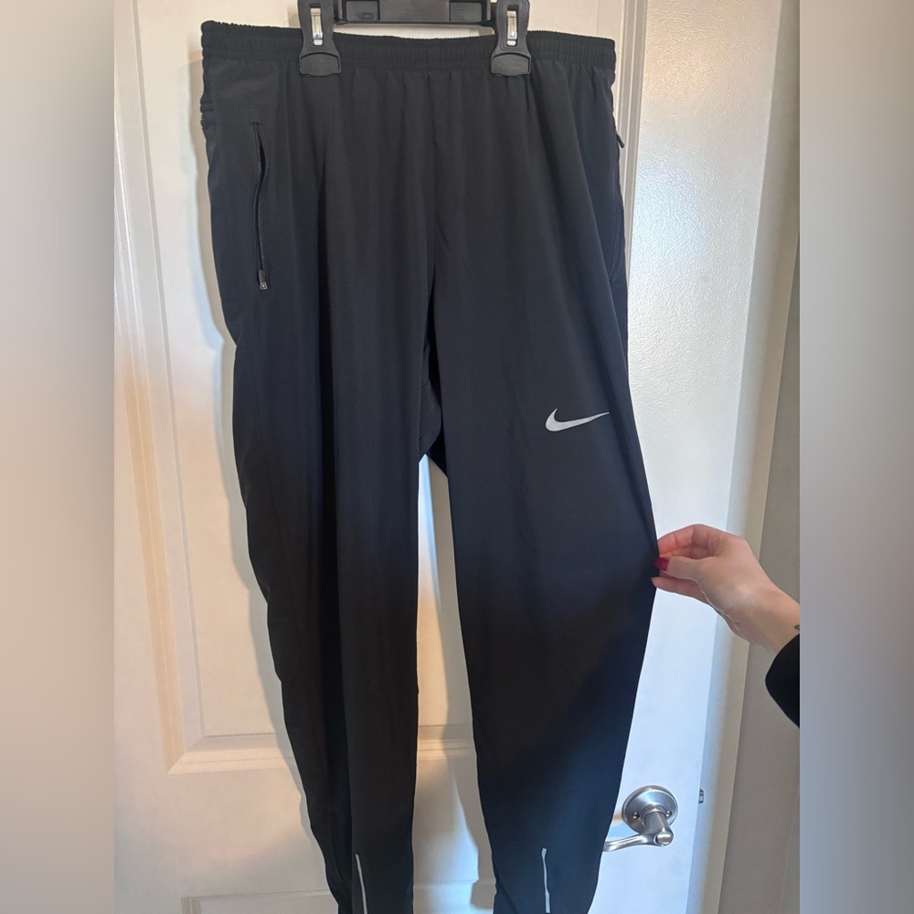 Men’s Nike Dri-fit Black Joggers with Swoosh Logo